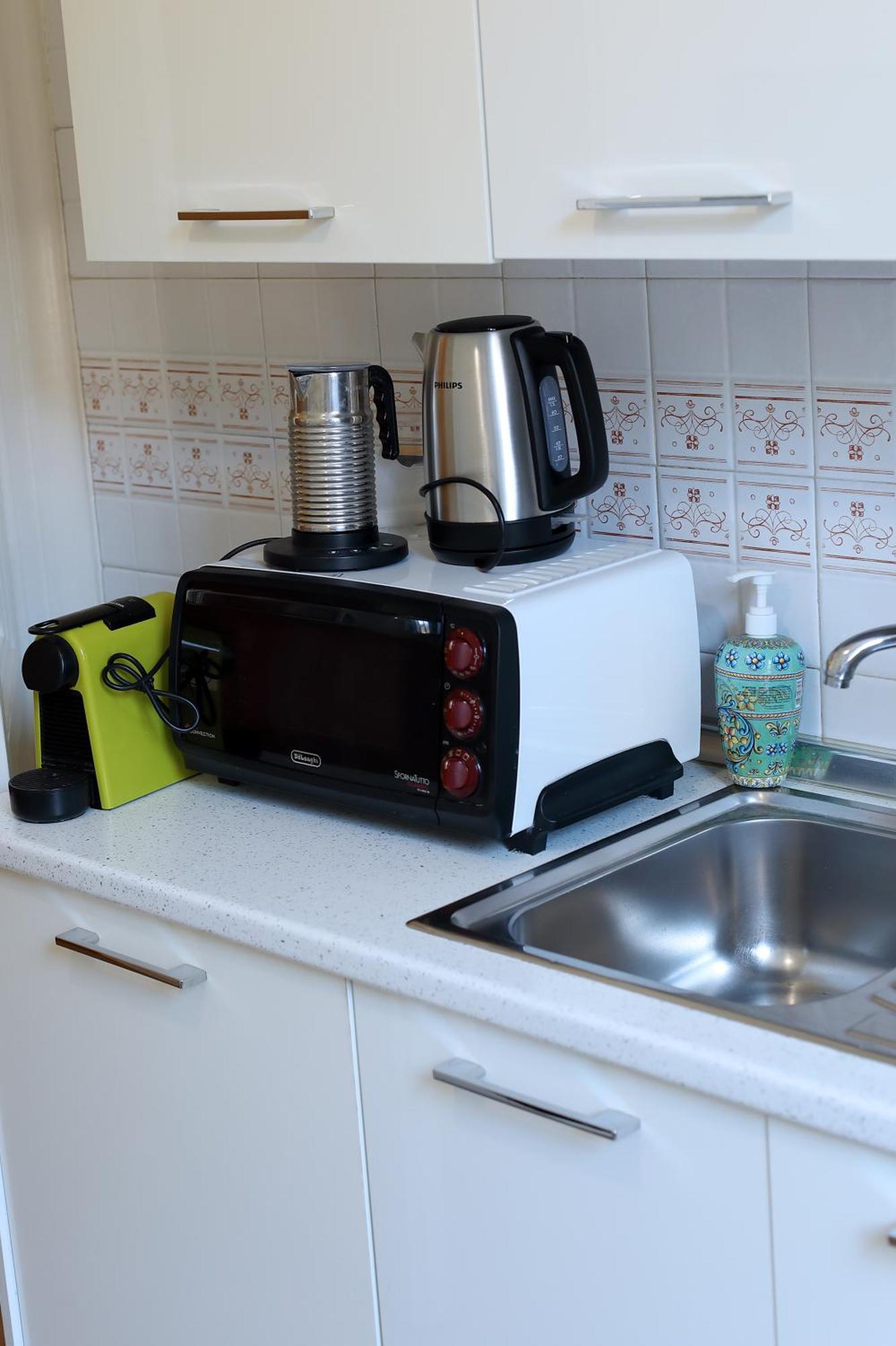 Domus Elisa Apartment Рим Екстериор снимка